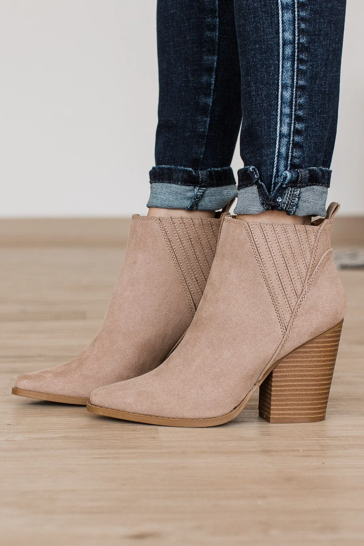 Qupid booties taupe store